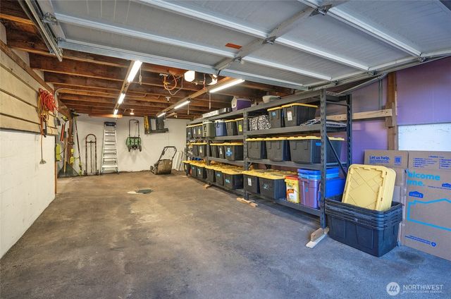 1221 Huson Drive, Tacoma, WA 98405