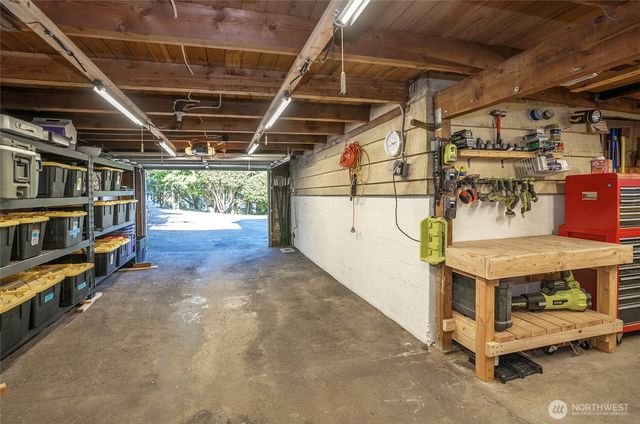 1221 Huson Drive, Tacoma, WA 98405