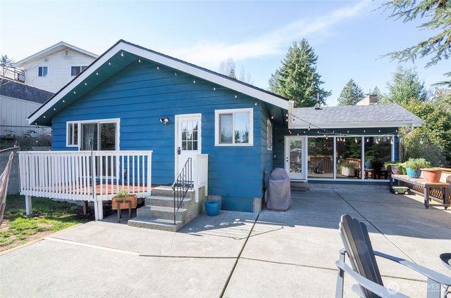 1221 Huson Drive, Tacoma, WA 98405