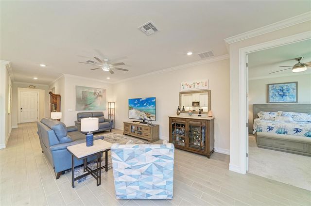 628 MARAVIYA BOULEVARD, Nokomis, FL 34275