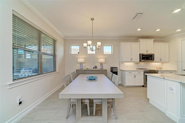 628 MARAVIYA BOULEVARD, Nokomis, FL 34275