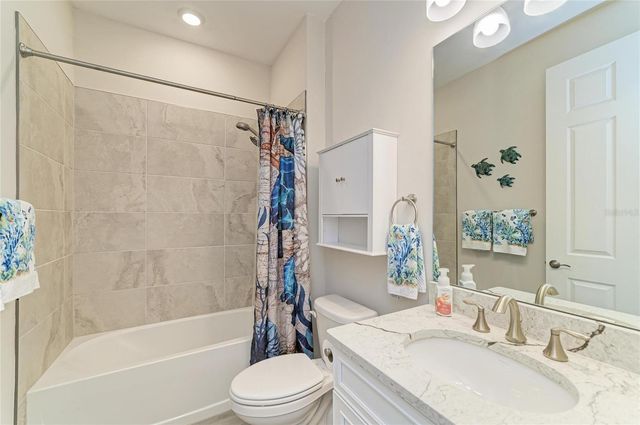 628 MARAVIYA BOULEVARD, Nokomis, FL 34275