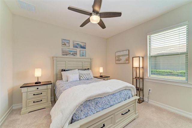 628 MARAVIYA BOULEVARD, Nokomis, FL 34275