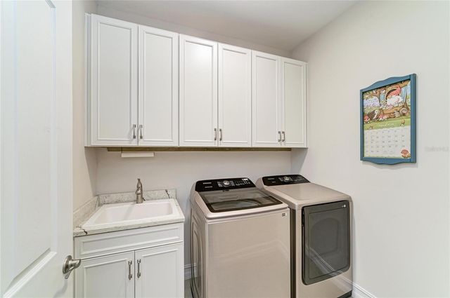 628 MARAVIYA BOULEVARD, Nokomis, FL 34275