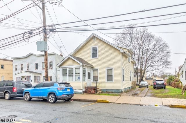 245 Preakness Ave, Paterson City, NJ 07502