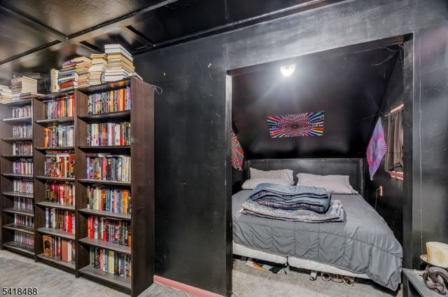 245 Preakness Ave, Paterson City, NJ 07502