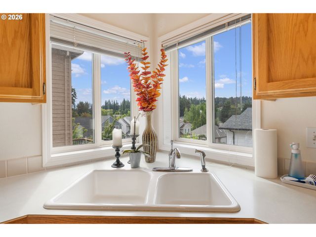 8943 Sw 149TH Pl, Beaverton, OR 97007