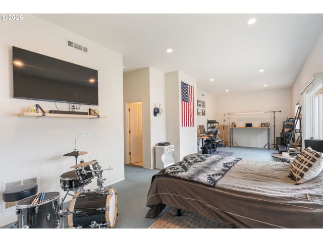 8943 Sw 149TH Pl, Beaverton, OR 97007