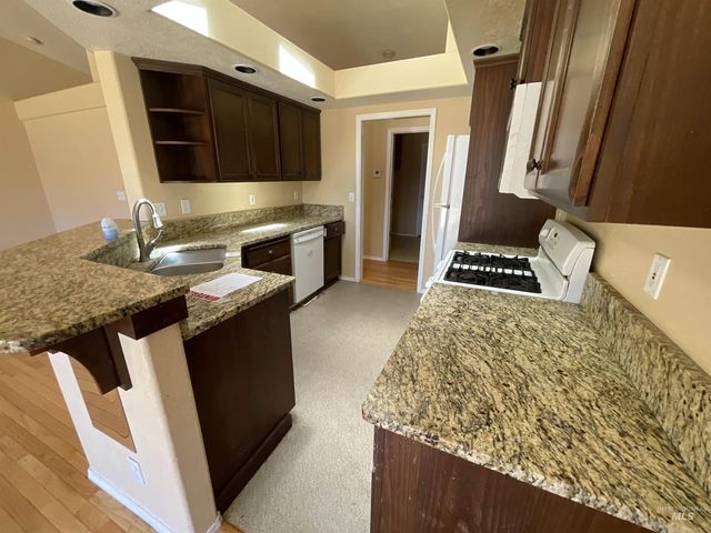 1285 N Aster Pl, Boise, ID 83704