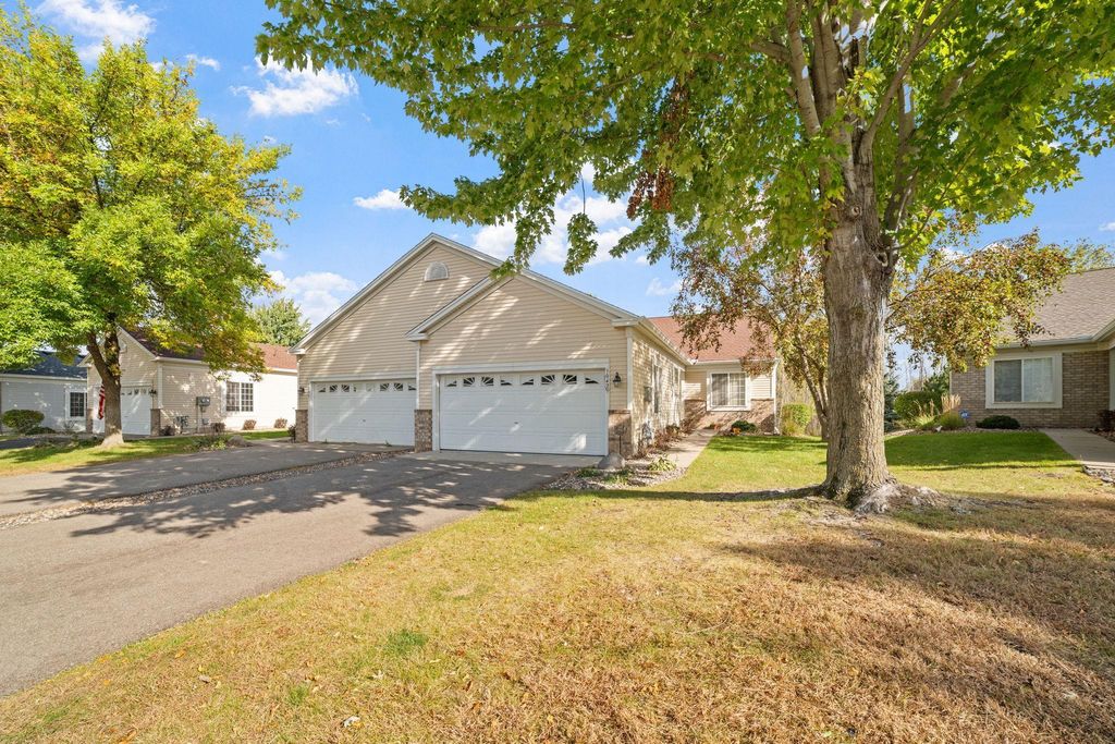9042 Preserve Trail, Savage, MN 55378