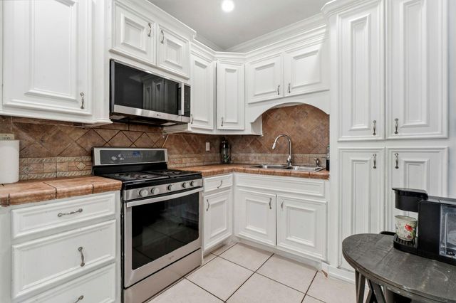 191 Burch Road, Shepherd, TX 77371
