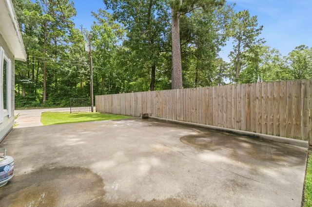 191 Burch Road, Shepherd, TX 77371