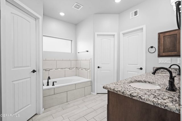 932 Texas Madrone Drive, Socorro, TX 79927