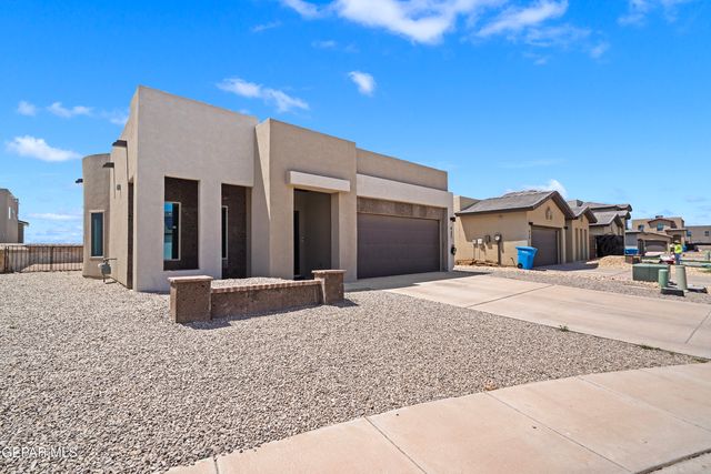 932 Texas Madrone Drive, Socorro, TX 79927