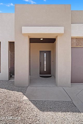 932 Texas Madrone Drive, Socorro, TX 79927