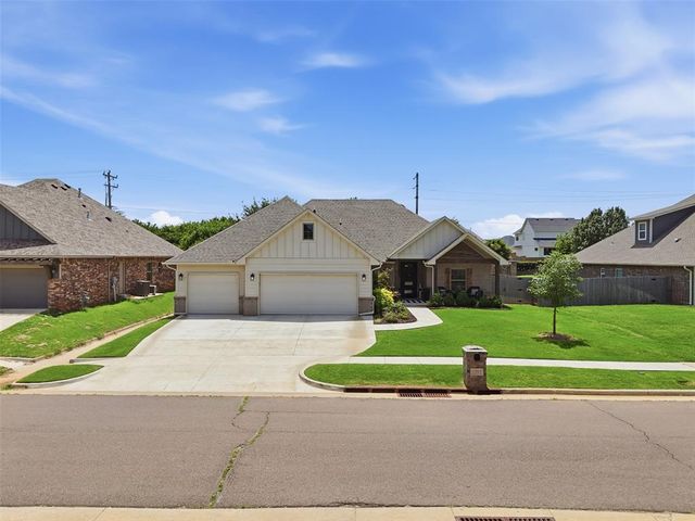 11512 NW 109th Street, Yukon, OK 73099