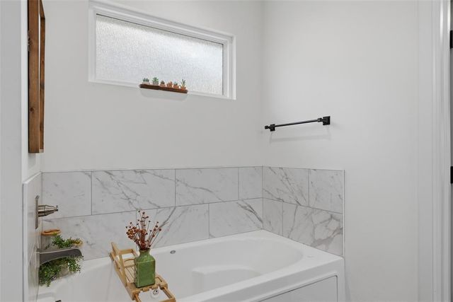 11512 NW 109th Street, Yukon, OK 73099