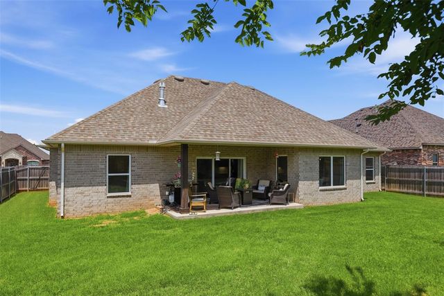 11512 NW 109th Street, Yukon, OK 73099