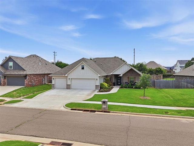 11512 NW 109th Street, Yukon, OK 73099