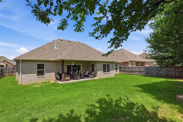 11512 NW 109th Street, Yukon, OK 73099