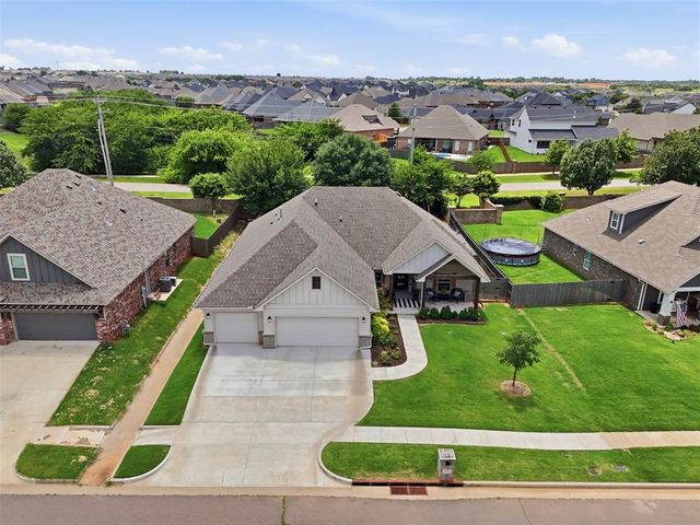 11512 NW 109th Street, Yukon, OK 73099