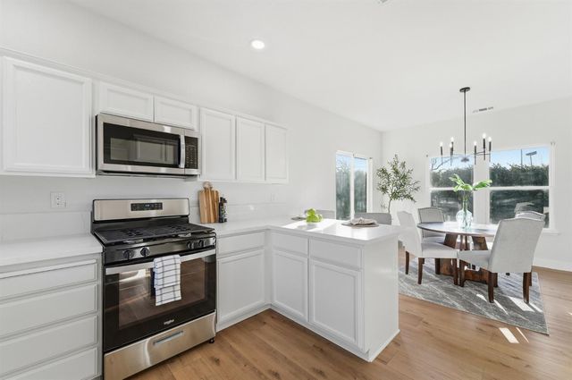 2031 Draft Ct, Turlock, CA 95380