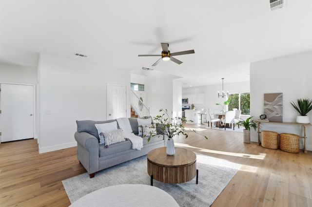 2031 Draft Ct, Turlock, CA 95380