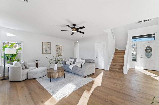 2031 Draft Ct, Turlock, CA 95380