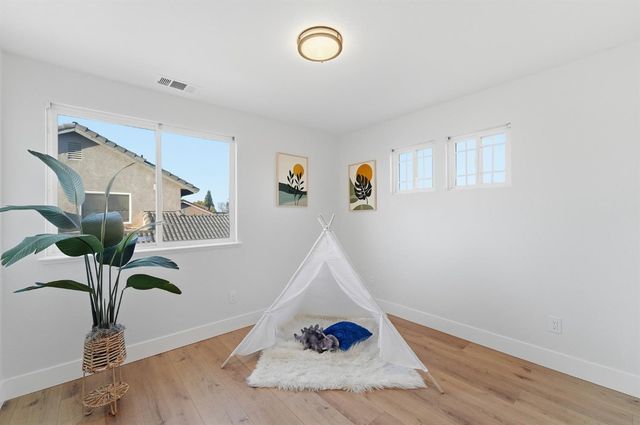 2031 Draft Ct, Turlock, CA 95380