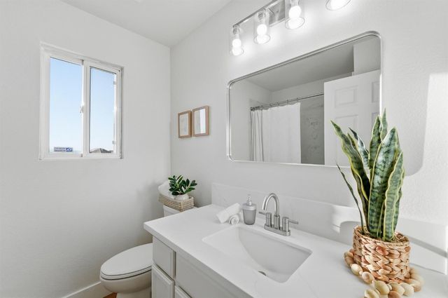 2031 Draft Ct, Turlock, CA 95380