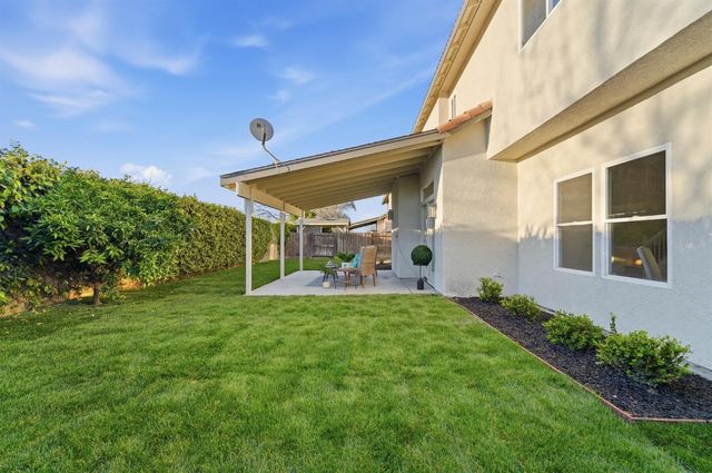 2031 Draft Ct, Turlock, CA 95380