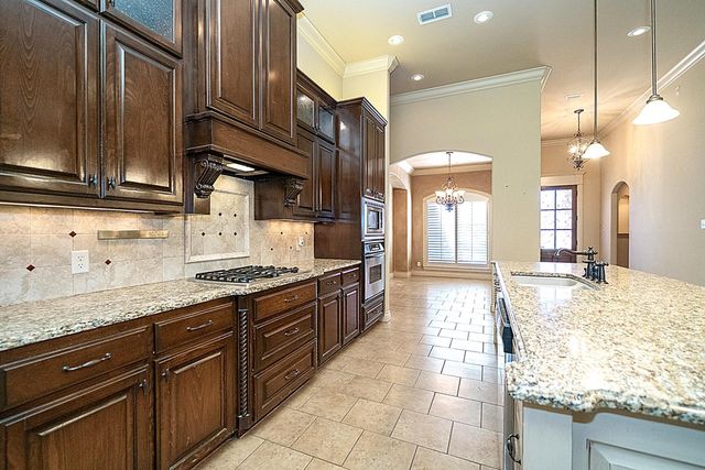 105 Marlin, Longview, TX 75604