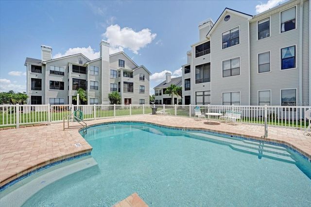 3127 W SLIGH AVENUE 101C, Tampa, FL 33614