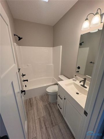 104 Knox Lane, Edgerton, OH 43517