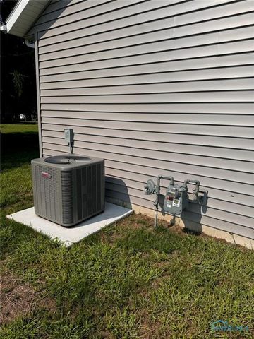 104 Knox Lane, Edgerton, OH 43517