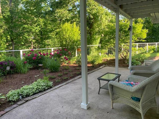 10774 S US-31, Elk Rapids Twp, MI 49690