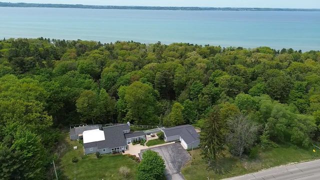 10774 S US-31, Elk Rapids Twp, MI 49690