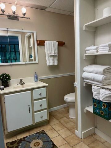 10774 S US-31, Elk Rapids Twp, MI 49690