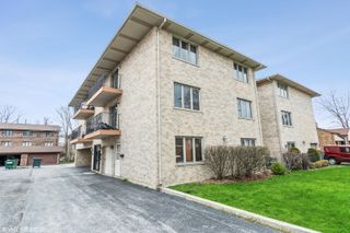 9532 Minnick Avenue 2W, Oak Lawn, IL 60453