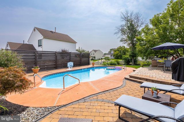 14 SNOWFIELD DR, Glassboro, NJ 08028