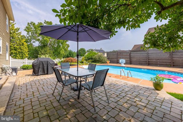 14 SNOWFIELD DR, Glassboro, NJ 08028