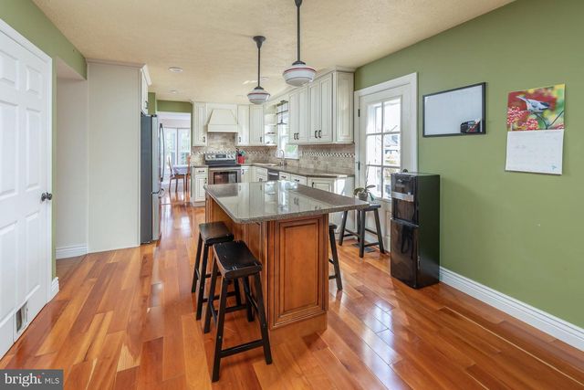 14 SNOWFIELD DR, Glassboro, NJ 08028