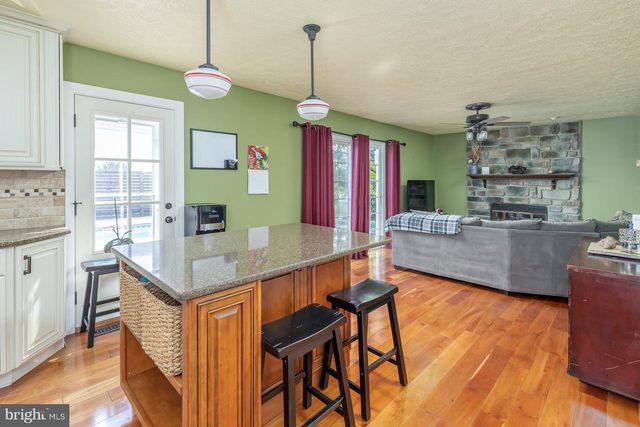 14 SNOWFIELD DR, Glassboro, NJ 08028
