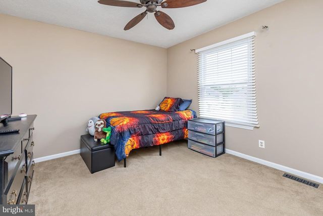 14 SNOWFIELD DR, Glassboro, NJ 08028