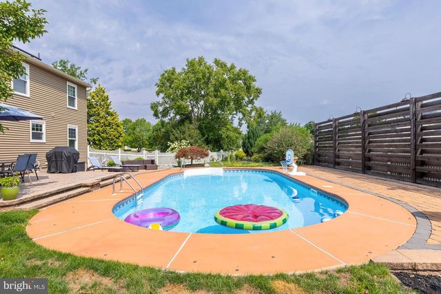 14 SNOWFIELD DR, Glassboro, NJ 08028