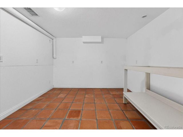 6584 S Clermont Ct, Centennial, CO 80121