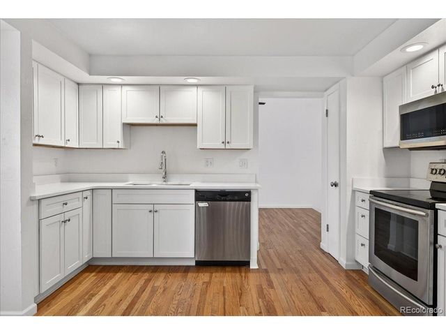 6584 S Clermont Ct, Centennial, CO 80121