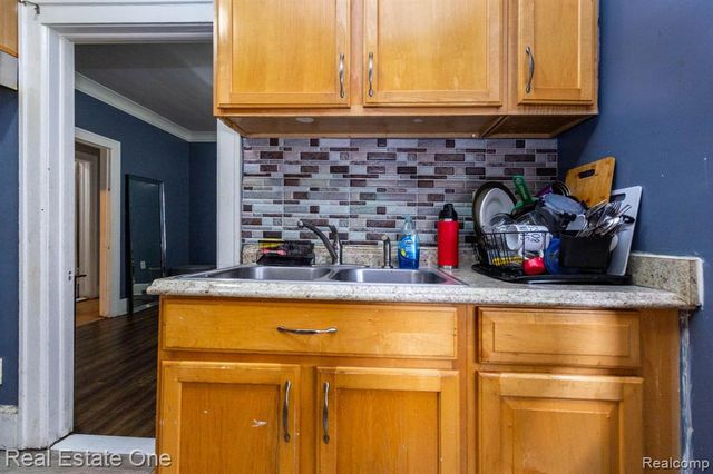 5485 Springwells Street, Detroit, MI 48210
