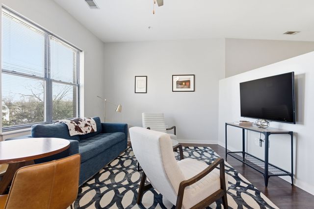 1700 Belcourt Ave Apt 303, Nashville, TN 37212