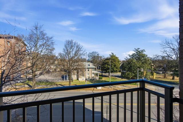 1700 Belcourt Ave Apt 303, Nashville, TN 37212